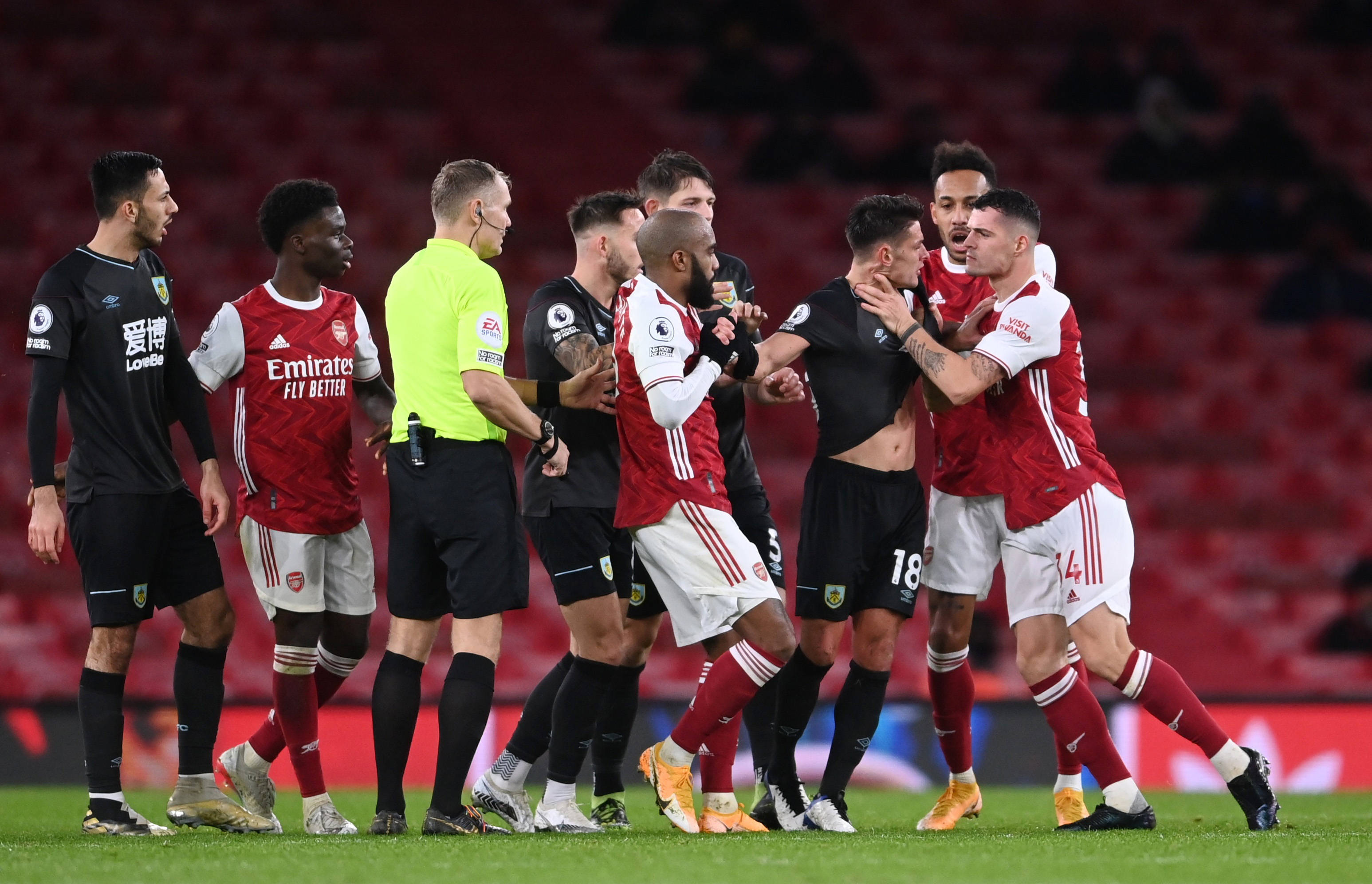 在新場地中 在新場地中